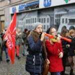 19.11.2016. Przemarsz wolontariuszy zainaugurował 16. edycję "Szlachetnej paczki" / Wojciech Habdas / Radio Kielce