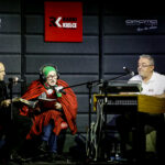 20.11.2016 Kielce. Wieczór z Muzyką Ludową w KCK. Tak nagrywamy Radio Pigwa. / Wojciech Habdas / Radio Kielce