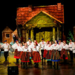 20.11.2016 Kielce. Wieczór z Muzyką Ludową w KCK. Zespół Pieśni i Tańca Morawica / Wojciech Habdas / Radio Kielce