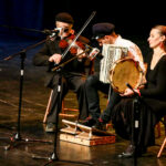 20.11.2016 Kielce. Wieczór z Muzyką Ludową w KCK. Kapela Kacpra Ciasia / Wojciech Habdas / Radio Kielce