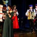 20.11.2016 Kielce. Wieczór z Muzyką Ludową w KCK. Zaprezentowaliśmy nasz kalendarz na 2017 rok. / Wojciech Habdas / Radio Kielce