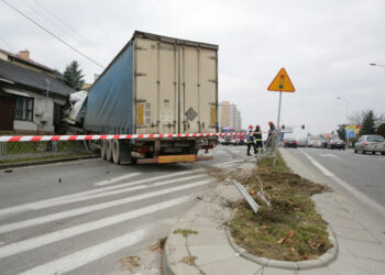 Kielce. Wypadek na ulicy Sandomierskiej (24 listopada 2016 r.) / Wojciech Habdas / Radio Kielce