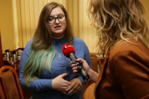 28.11.2016. Samorząd województwa przekaże w tym roku stypendia dla 39 Polaków i osób polskiego pochodzenia ze Wschodu / Wojciech Habdas / Radio Kielce