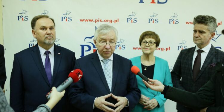 28.11.2016. Konferencja nowych władz Prawa i Sprawiedliwości / Wojciech Habdas / Radio Kielce