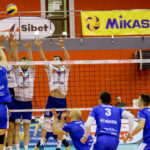 30.11.2016 Kielce. Siatkarze Effectora Kielce przegrali 2:3(17:25, 17:25, 27:25, 25:21, 10:15) z MKSem Będzin w meczu 11. kolejki PlusLigi siatkarzy. / Wojciech Habdas / Radio Kielce