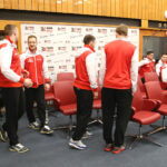 Radio Kielce. Szczypiorniści śpiewali kolędy (17 grudnia 2016) / Piotr Michalski / Radio Kielce