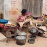 Muzyczne Podróże Przez Świat. Madagaskar (10 grudnia 2016) / Prof. Danuta Rasała / Radio Kielce