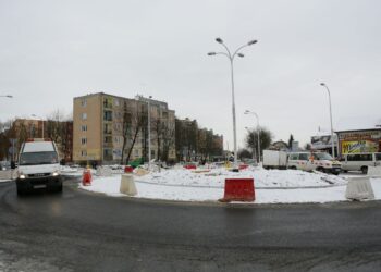 Piekoszowska - Jagiellońska. Budowa ronda (30 listopada 2016) / Wojciech Habdas / Radio Kielce