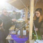 Jarmark Bożonarodzeniowy na kieleckim Rynku (17 grudnia 2016) / Wojciech Habdas / Radio Kielce