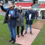 Kielce. Kierownicy drużyn młodzieżowych z wizytą na Kolporter Arena (2 grudnia 2016) / Piotr Michalski / Radio Kielce