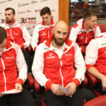 Radio Kielce. Szczypiorniści śpiewali kolędy (17 grudnia 2016) / Piotr Michalski / Radio Kielce