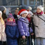 Jarmark Bożonarodzeniowy na kieleckim Rynku (17 grudnia 2016) / Wojciech Habdas / Radio Kielce