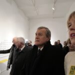 Wiceminister Piotr Gliński na wernisażu wystawy Fair Building (9 grudnia 2016) / Włodzimierz Batóg / Radio Kielce