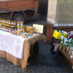 Jędrzejów. Jarmark Bożonarodzeniowy na dziedzińcu Muzeum Przypkowskich (17 grudnia 2016) / Radio Kielce