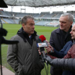 Kielce. Kierownicy drużyn młodzieżowych z wizytą na Kolporter Arena (2 grudnia 2016) / Piotr Michalski / Radio Kielce