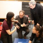 Siedziba Radia Kielce. Przygotowywanie świątecznych paczek (9 grudnia 2016) / Kamil Król / Radio Kielce