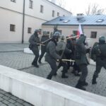 OMPiO. Rekonstrukcja dotycząca wydarzeń stanu wojennego (13 grudnia 2016) / Marlena Płaska / Radio Kielce