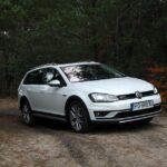 Auto-Formuła. Volkswagen Golf Alltrack / Robert Felczak / Radio Kielce