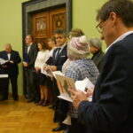 12.12.2016 Kielce. Wernisaż wystawy dotyczącej stanu wojennego w regionie świętokrzyskim i śpiewanie pieśni w WDK. / Wiktor Dziarmaga / Radio Kielce