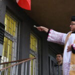 18.12.2016. Odsłonięcie tablicy upamiętniającej Przemysława Gosiewskiego  na budynku Państwowej Wyższej Szkoły Zawodowej w Sandomierzu / Kamil Król / Radio Kielce