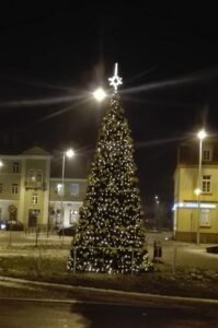 Skarżysko-Kamienna udekorowane na Święta Bożego Narodzenia / Tomasz Piwko / Radio Kielce