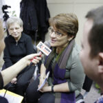 12.12.2016 Kazimierza Wielka. Terenowe studio Radia Kielce. "Choinka pod choinkę". / Jarosław Kubalski / Radio Kielce