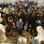 25.12.2016. Żywa szopka w kościele garnizonowym w Kielcach / Jarosław Kubalski / Radio Kielce