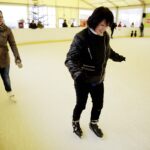 25.12.2016. Stok i lodowisko na stadionie nie przyciągnęły w święta wielu chętnych / Jarosław Kubalski / Radio Kielce