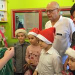 06.12.2016. Święty Mikołaj odwiedził chore dzieci w szpitalu w Sandomierzu / Grażyna Szlęzak-Wójcik / Radio Kielce