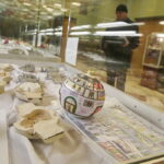 01.12.2016 Kielce. Wystawa bombek z Miechowa w WDK / Jarosław Kubalski / Radio Kielce