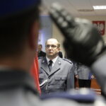 01.12.2016 Kielce. Uroczyste wprowadzenie nowych komendantów powiatowych. Młodszy Inspektor Ryszard Komański. / Jarosław Kubalski / Radio Kielce