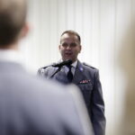 01.12.2016 Kielce. Uroczyste wprowadzenie nowych komendantów powiatowych. Komendant wojewódzki insp. Dariusz Augustyniak. / Jarosław Kubalski / Radio Kielce