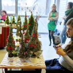 05.12.2016 Kielce. Kiermasz świąteczny w Starostwie Powiatowym. / Jarosław Kubalski / Radio Kielce