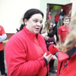 10.12.2016 Ożarów. Szlachetna Paczka od pracowników TVP3 Kielce i Radia Kielce dla rodzeństwa Krystiana i opiekującej się nim Pauliny. / Jarosław Kubalski / Radio Kielce