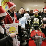 11.12.2016 Kielce. Motocykliści odwiedzili z prezentami  pacjentów w szpitalu dziecięcym. / Jarosław Kubalski / Radio Kielce