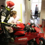 11.12.2016 Kielce. Motocykliści odwiedzili z prezentami  pacjentów w szpitalu dziecięcym. / Jarosław Kubalski / Radio Kielce