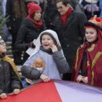 18.12.2016 Kielce. Kiermasz Miłosierdzia zorganizowany przez Caritas i TVP. / Jarosław Kubalski / Radio Kielce