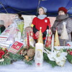 18.12.2016 Kielce. Kiermasz Miłosierdzia zorganizowany przez Caritas i TVP. / Jarosław Kubalski / Radio Kielce