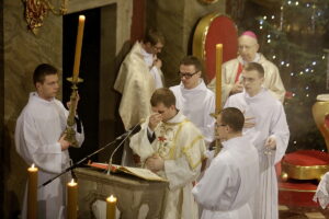 25.12.2016 Kielce. Katedra. Pasterka. / Jarosław Kubalski / Radio Kielce