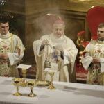 25.12.2016 Kielce. Katedra. Pasterka. Mszę poprowadził biskup Jan Piotrowski. / Jarosław Kubalski / Radio Kielce