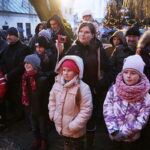 25.12.2016 Chęciny. Żywa szopka i jasełka w klasztorze franciszkanów. / Jarosław Kubalski / Radio Kielce