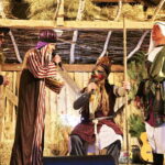 25.12.2016 Chęciny. Żywa szopka i jasełka w klasztorze franciszkanów. / Jarosław Kubalski / Radio Kielce