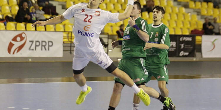 Debiut Rutkowskiego i porażka z Węgrami - Radio Kielce 28.12.2016 Kielce. Sparing Polska B - Węgry B. / Jarosław Kubalski / Radio Kielce