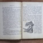 29.12.2016. Kielce. Książka Arkadego Fiedlera "Dywizjon 303" z 1944 roku. / Jarosław Kubalski / Radio Kielce