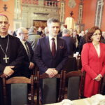 24.12.2016 Kielce. Wigilia dla ubogich, bezdomnych i samotnych w Wojewódzkim Domu Kultury. / Jarosław Kubalski / Radio Kielce