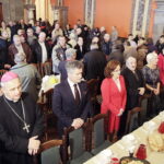 24.12.2016 Kielce. Wigilia dla ubogich, bezdomnych i samotnych w Wojewódzkim Domu Kultury. / Jarosław Kubalski / Radio Kielce