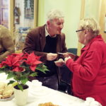 24.12.2016 Kielce. Wigilia dla ubogich, bezdomnych i samotnych w Wojewódzkim Domu Kultury. / Jarosław Kubalski / Radio Kielce