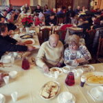 24.12.2016 Kielce. Wigilia dla ubogich, bezdomnych i samotnych w Wojewódzkim Domu Kultury. / Jarosław Kubalski / Radio Kielce