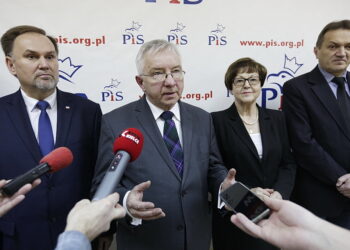 19.12.2016 Kielce. Konferencja prasowa w PiS / Jarosław Kubalski / Radio Kielce