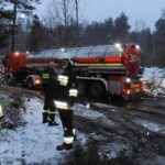 01.12.2016. Pożar używanej odzieży przy ul. Elaboracja w Wąchocku / Tomasz Piwko / Radio Kielce